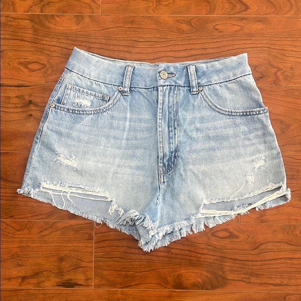 Rewash High Waisted Light Wash Cut Off Jean Shorts